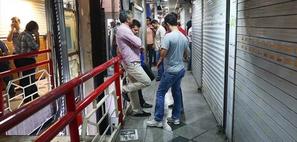 امروز موبایل های قاچاق از پاساژ علاءالدین جمع شد